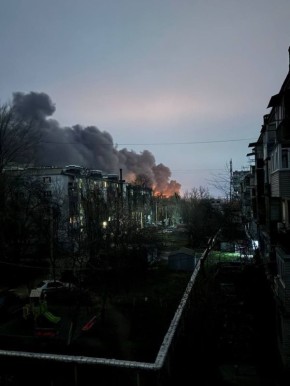 Поезда не ходят. Российские войска нанесли комбинированный удар по объектам энергетики и ж/д инфраструктуры противника в различных регионах т.н. Украины. Это первый налет в декабре и третий за последние 3 недели