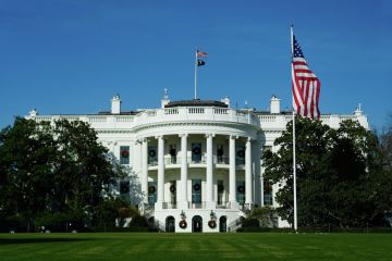 В Европе кипят от злости из-за новой доктрины США, пишет Politico