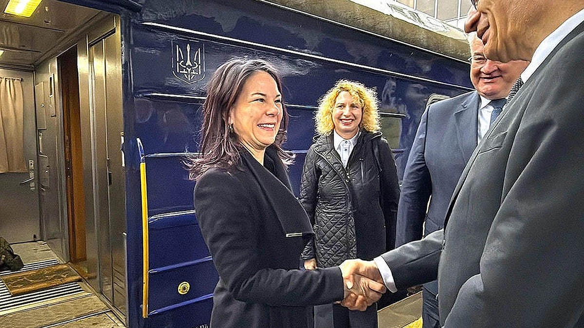 В Европе появился «новый Борис Джонсон»: мирное соглашение по Украине оказалось под угрозой из-за желания сражаться дальше