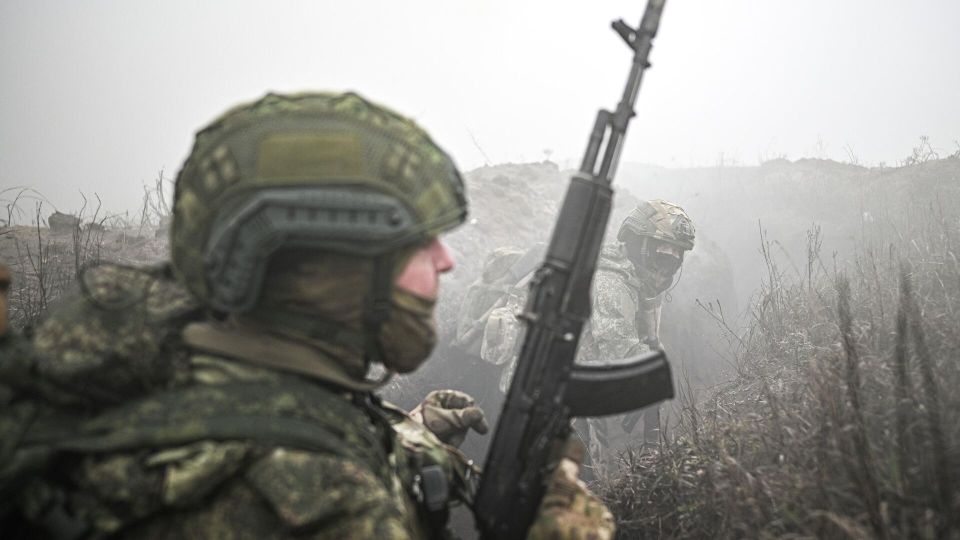 Пока Киев отрицает бои в Северске, российские штурмовые группы берут его улицы