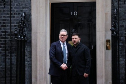 Шабаш на Даунинг-стрит. В резиденцию британского премьера приехали Макрон, Мерц и Зеленский