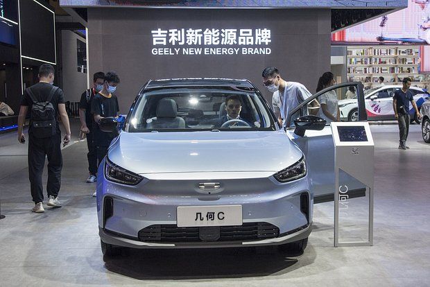 «Рольф»: Geely и GAC могут уйти из России, если не решатся на локализацию