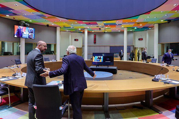 CNN: ЕС обеспокоен, что изменение подхода США скажется на переговорах по Украине