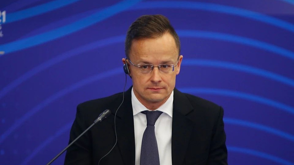 Сийярто заявил, что коррупция мешает Евросоюзу осуждать Украину