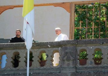 Зеленский рассказал папе Римскому о ходе переговоров с США