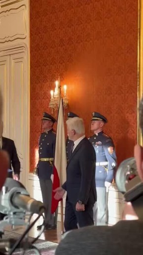 Андрей Бабиш, который обещал сократить военную помощь Украине, назначен премьером Чехии, сообщает Radio Prague International