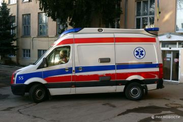 Во Львовской области сотрудника военкомата ранили топором-молотком