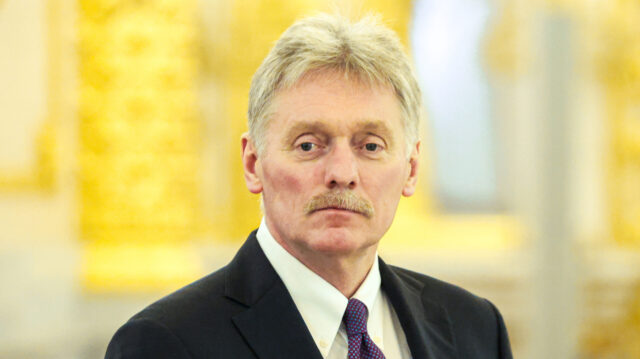 Россия работает над миром на Украине, а не перемирием – Песков