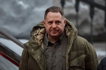 Нардеп Дубинский: Ермак работает из здания СВР в Киеве, а не на фронте