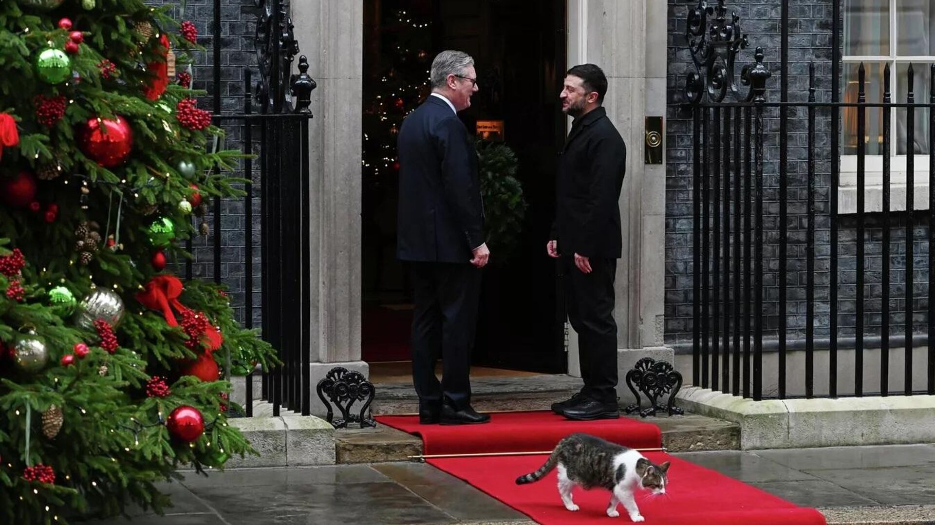 Маршрут, по которому мечется Зеленский, становится все короче