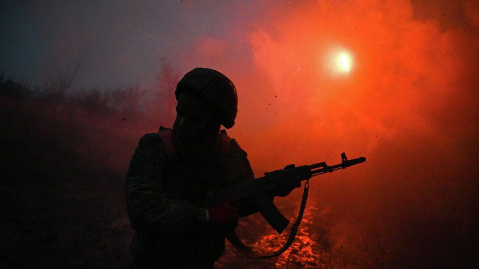 "Туман войны" как оружие: Евстафьев про ключевое преимущество России за столом переговоров