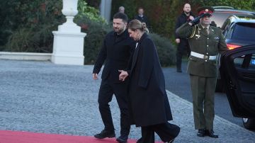 Экс-депутат Рады Царев: Трамп имеет компромат на Зеленского и его супругу Елену