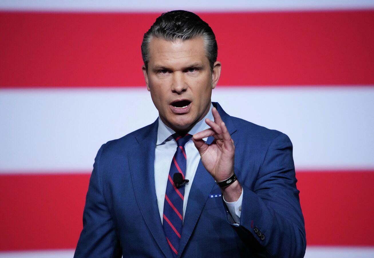 Хегсет отстранил министра армии от переговоров по Украине, пишет Telegraph