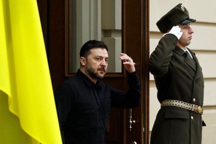 Ушаков: Зеленский вносит неприемлемые предложения в план США