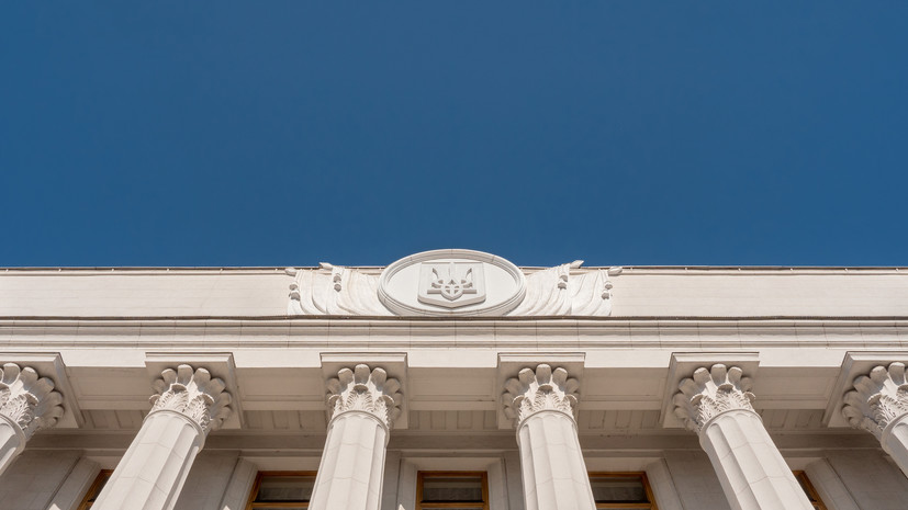 Гончаренко: замглавы офиса президента Украины Татарова уволят