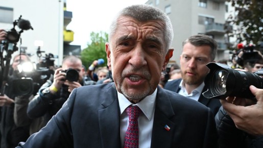 Бабиш заявил, что Чехия не выделит Украине «ни кроны»