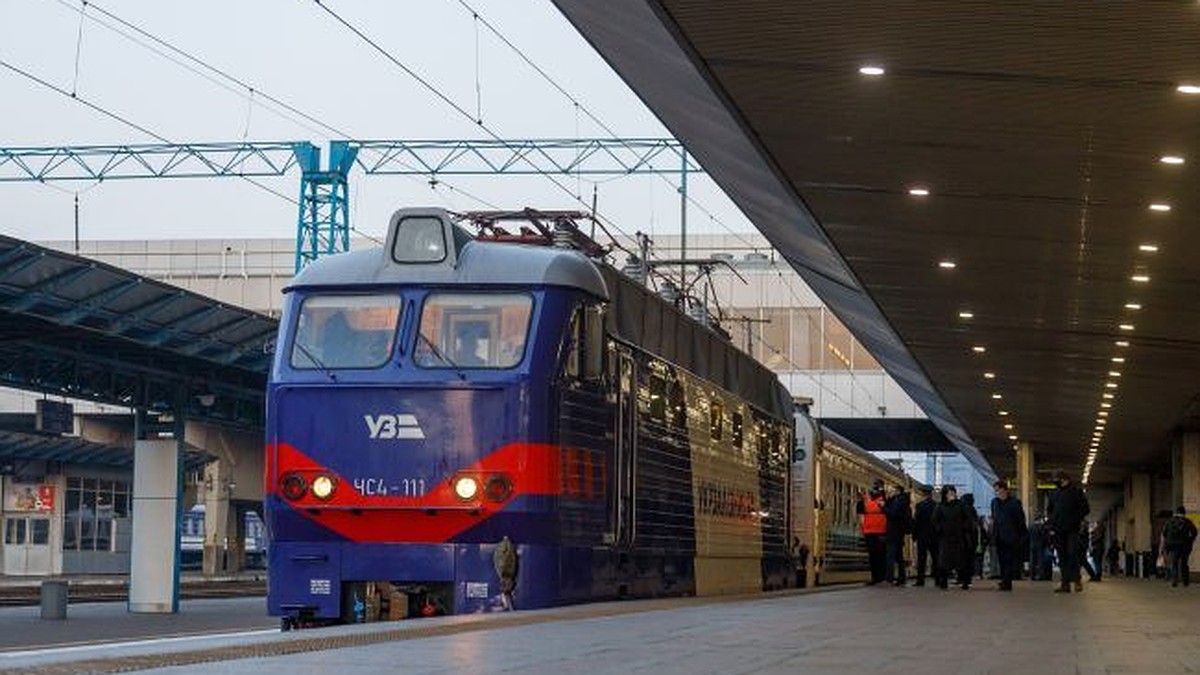 Паника в Молдове: Полиция проверяет сообщение о возможном минировании поезда Бухарест–Киев на северной границе