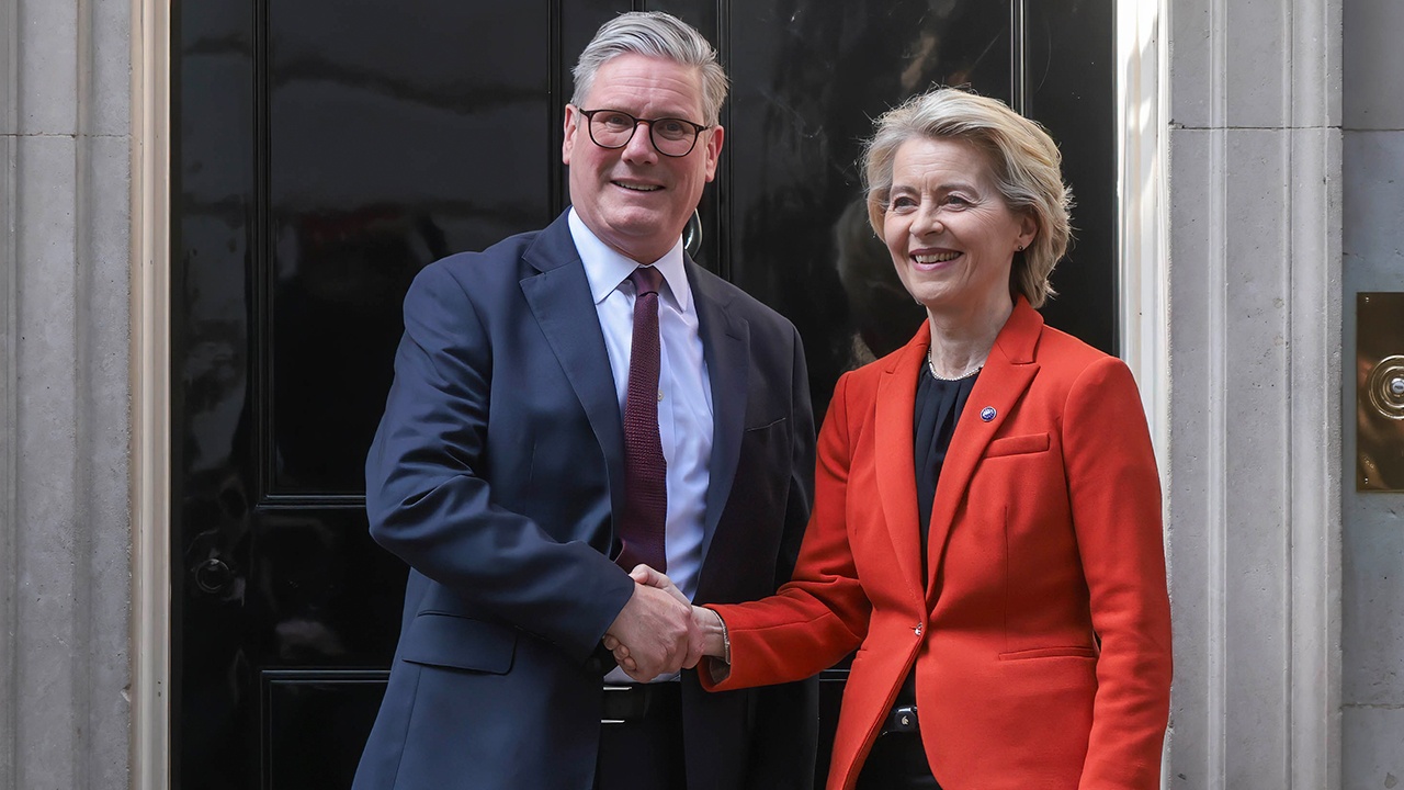 Стармер и фон дер Ляйен обсудили использование российских активов