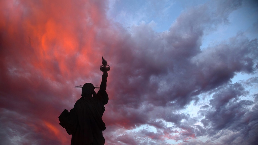 СМИ: На переговорах в Берлине США потребовали от Украины полного вывода ВСУ из Донбасса