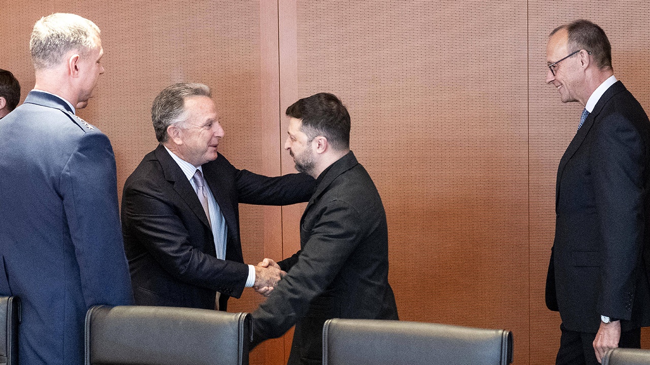 Пять часов продлились переговоры США и Украины в Германии