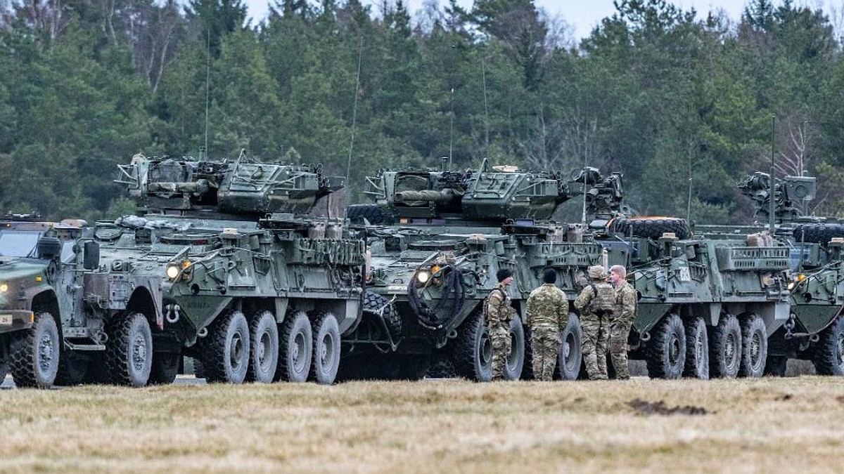 Bild: Германия хочет увеличить число военных специалистов на Украине