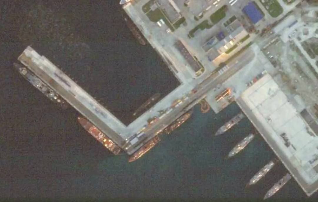 Спутниковые снимки опровергают уничтожение российской подлодки