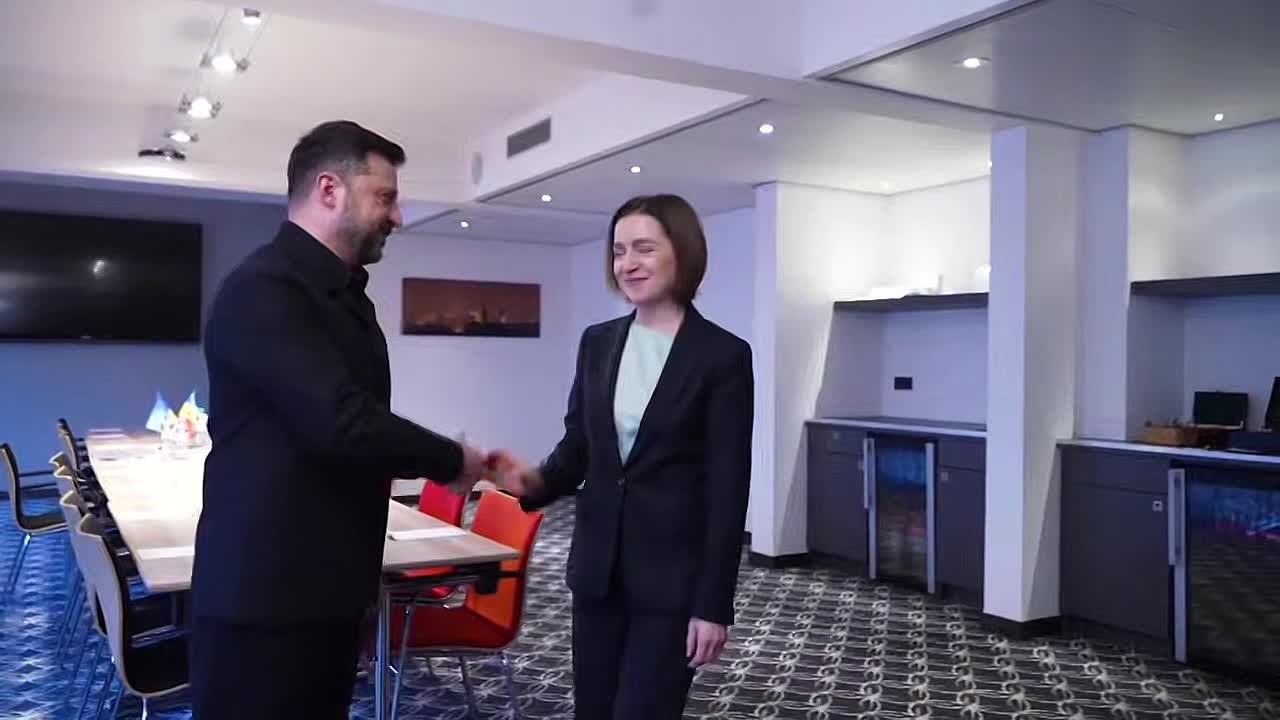 Встретились Санду и Зеленский