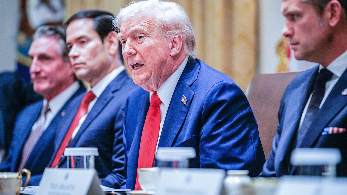 Белый дом поставил жесткий ультиматум Киеву по мирному плану: Решение придется принимать быстро