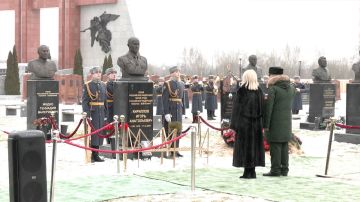 Памятник генералу Кириллову открыли на мемориале «Пантеон защитников Отечества»