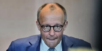 #иносми. Страны ЕС и США договорились о предоставлении Украине гарантий безопасности, схожих с пятой статьей НАТО, заявил канцлер ФРГ Германии Мерц: Это действительно далеко идущее, содержательное соглашение, какого у нас...