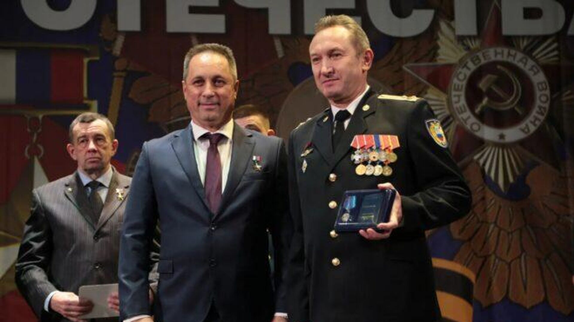 Чествование героев: генерал-майор Липовой рассказал, как "Офицеры России" поддерживают участников СВО