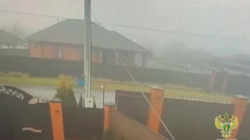 Взрыв газа произошел в частном доме под Белгородом, пострадала 20-летняя девушка