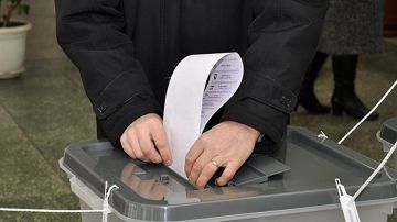 Все, что надо знать о "демократических" принципах в Молдове: Если бы не победили Майя Санду и ПАС, выборы проводили бы до тех пор, пока "западные партнеры" не получили нужный результат