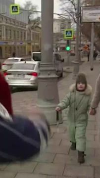 Главные новости за день:. Владимир Путин поговорил по телефону с мальчиком, чью мечту исполнил в рамках акции "Ёлка желаний" Дмитрий Песков рассказал о подготовке к "Прямой линии", готовящихся контактах с США и планах...