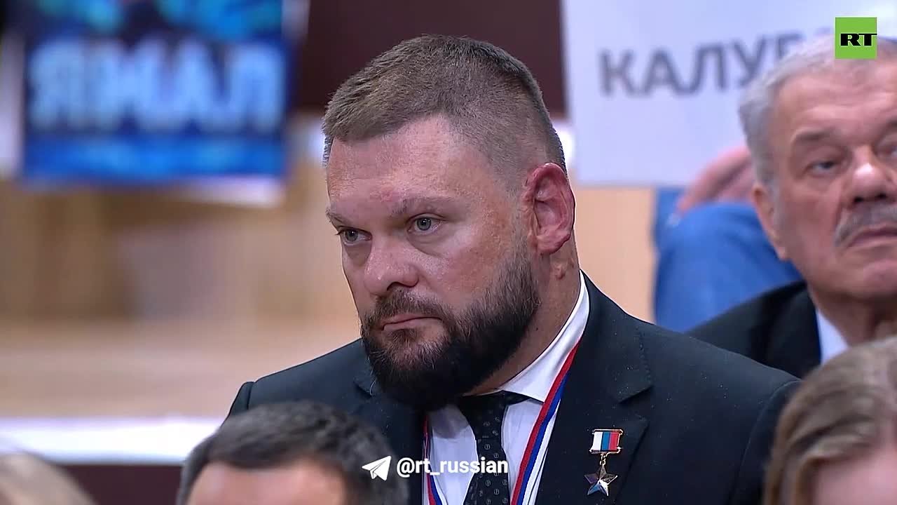 Проблема водоснабжения в Донбассе стоит остро ввиду того, что основные водозаборы и системы находятся за Славянском, который контролируется Украиной — Путин