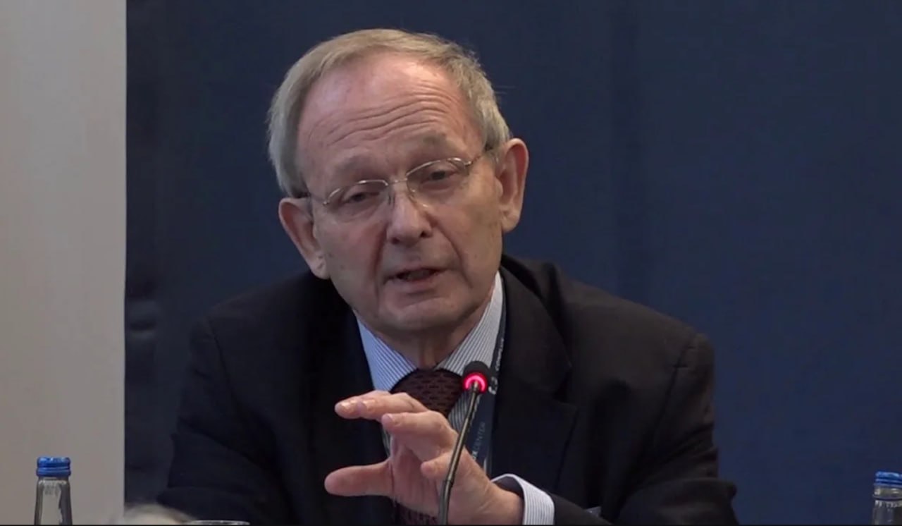 Экс-сотрудник MI6 назвал ошибочным мнение ЕС об ослаблении России