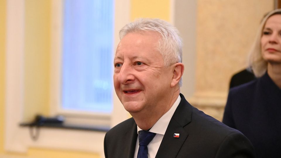 Новый министр обороны Чехии Зуна отказался от приглашения на Украину