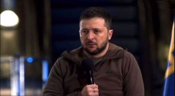 Зеленский пожаловался на комбинированный удар ВС РФ: «По Украине выпущены более 500 дронов и около 40 ракет»