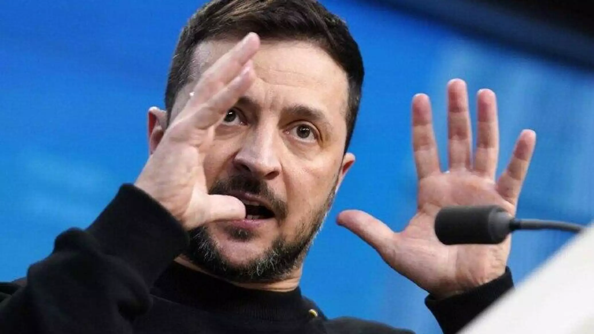 Украина готова отвести войска с линии фронта, если Россия поступит так же, пишет FT