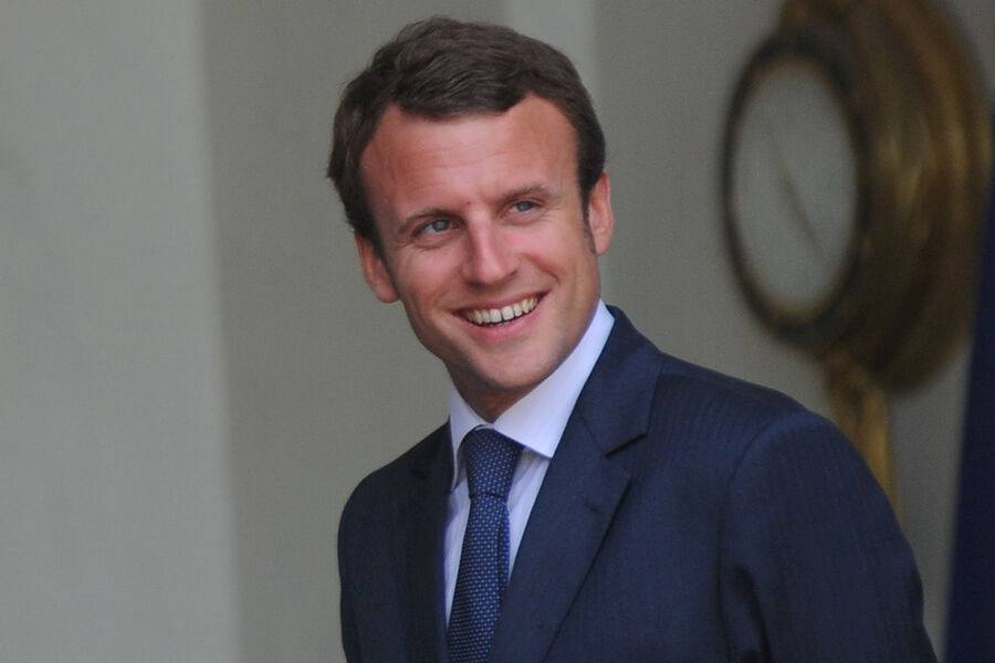 Макрон: в январе коалиция желающих обсудит в Париже гарантии Украине
