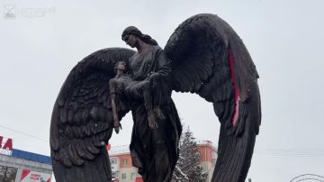 Мемориал мирным жителям, погибшим в результате атак со стороны ВСУ 30 декабря 2023 года, открыли в Белгороде