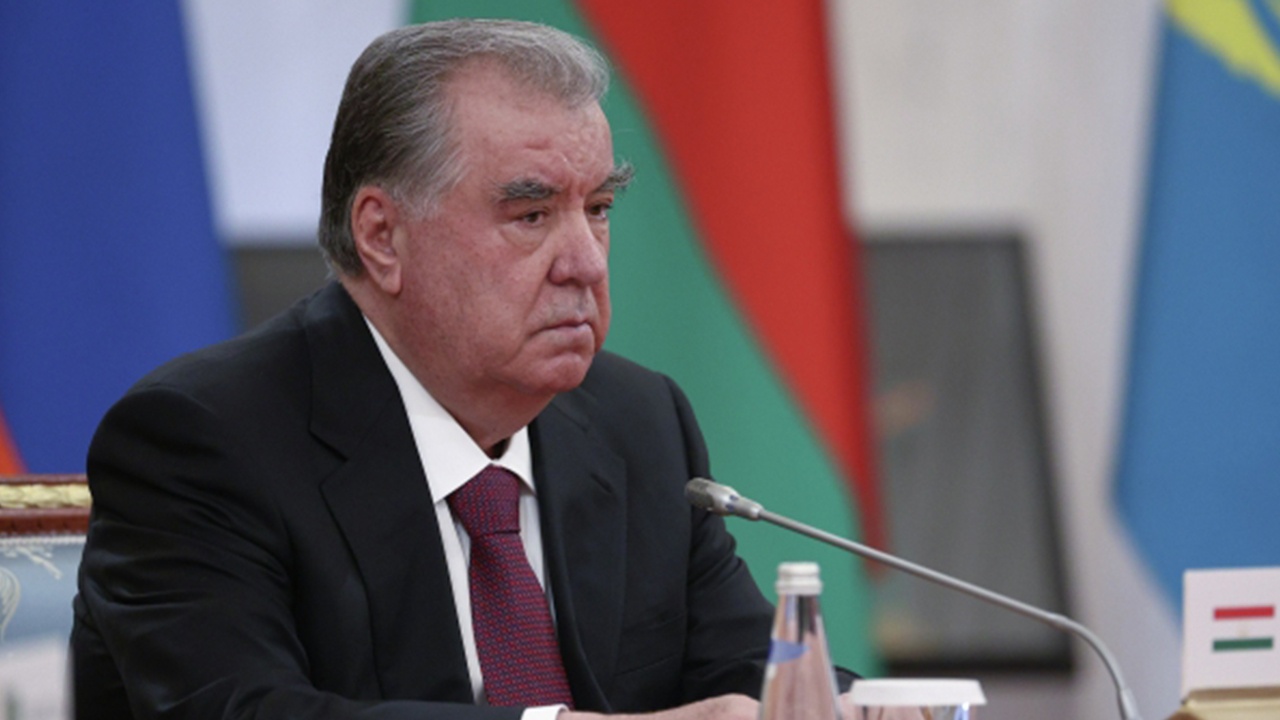 Президент Таджикистана резко осудил атаку Киева на резиденцию Путина