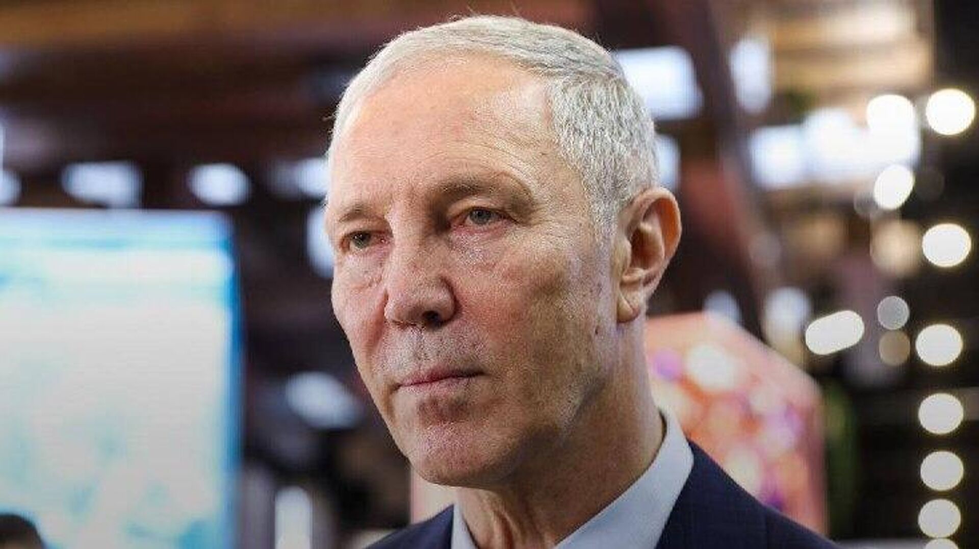 Жители Украины скорбят по погибшим при теракте в Хорлах россиянам, так как не являются их врагами, в отличие от киевских властей, заявил губернатор Херсонской области Владимир Сальдо: