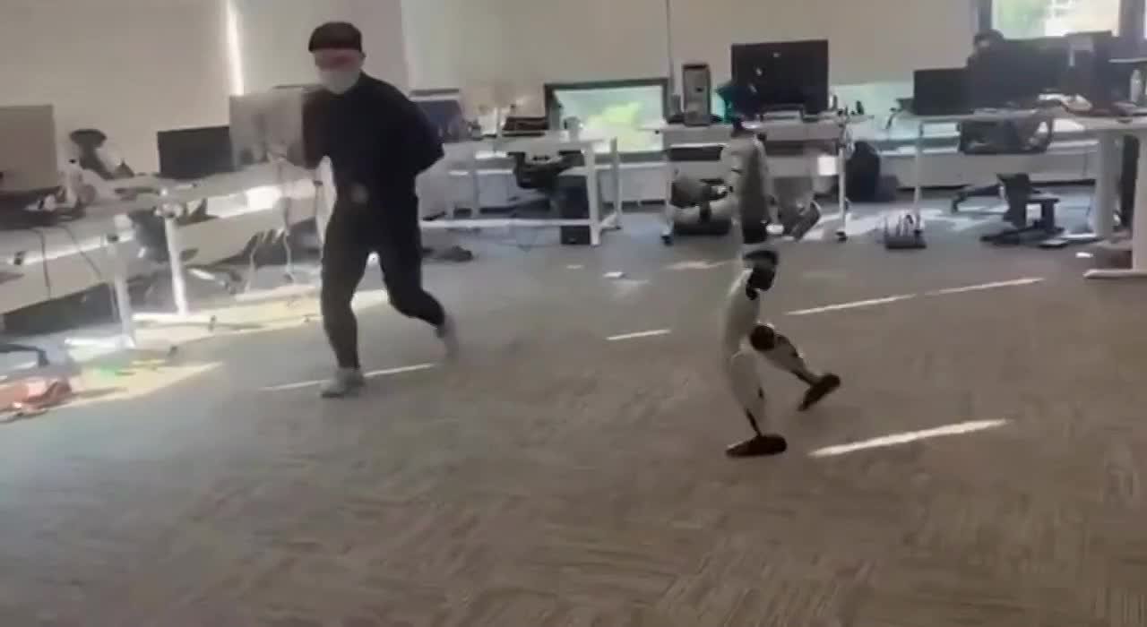 Китай «огорчён— и даже слегка «страдает