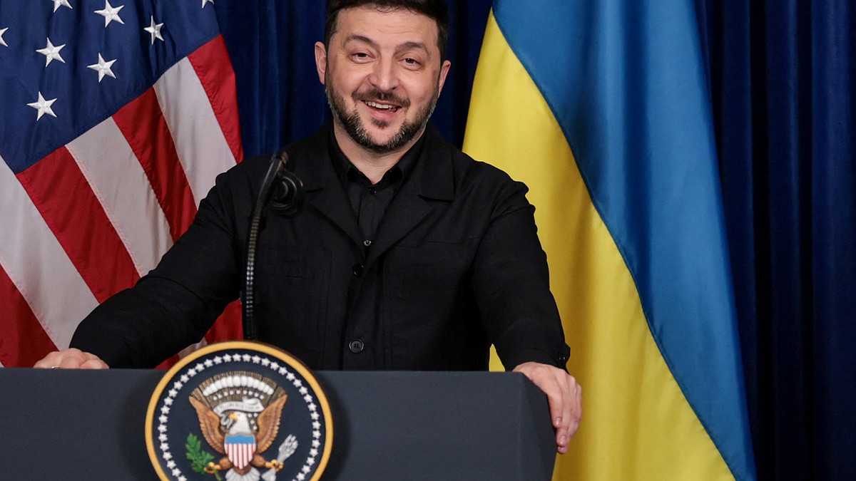 «Обязательно и фактически сразу»: Зеленский раскрыл планы по вводу иностранных военных на Украину