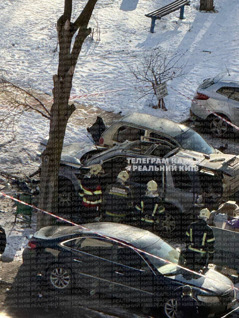 Внедорожник взорвался в Киеве, по предварительным данным, есть пострадавшие