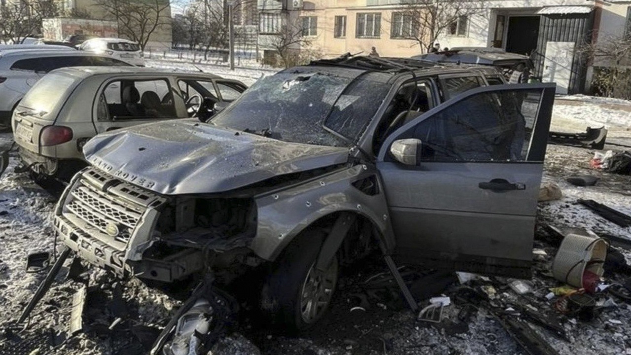 В Киеве взорвали предположительно принадлежащий боевику ВСУ автомобиль