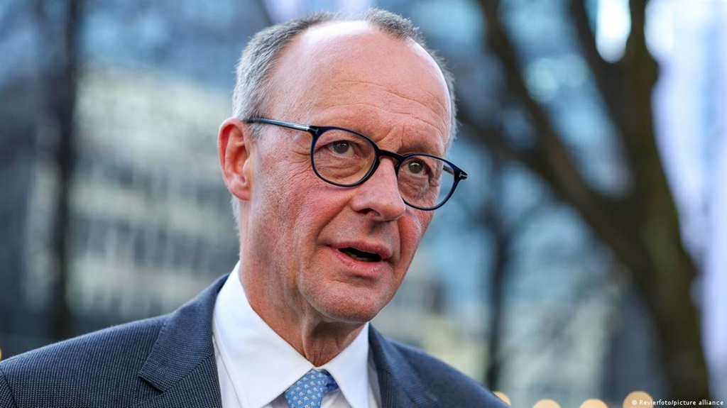 Канцлер ФРГ Мерц прибудет в Париж на встречу «коалиции желающих»