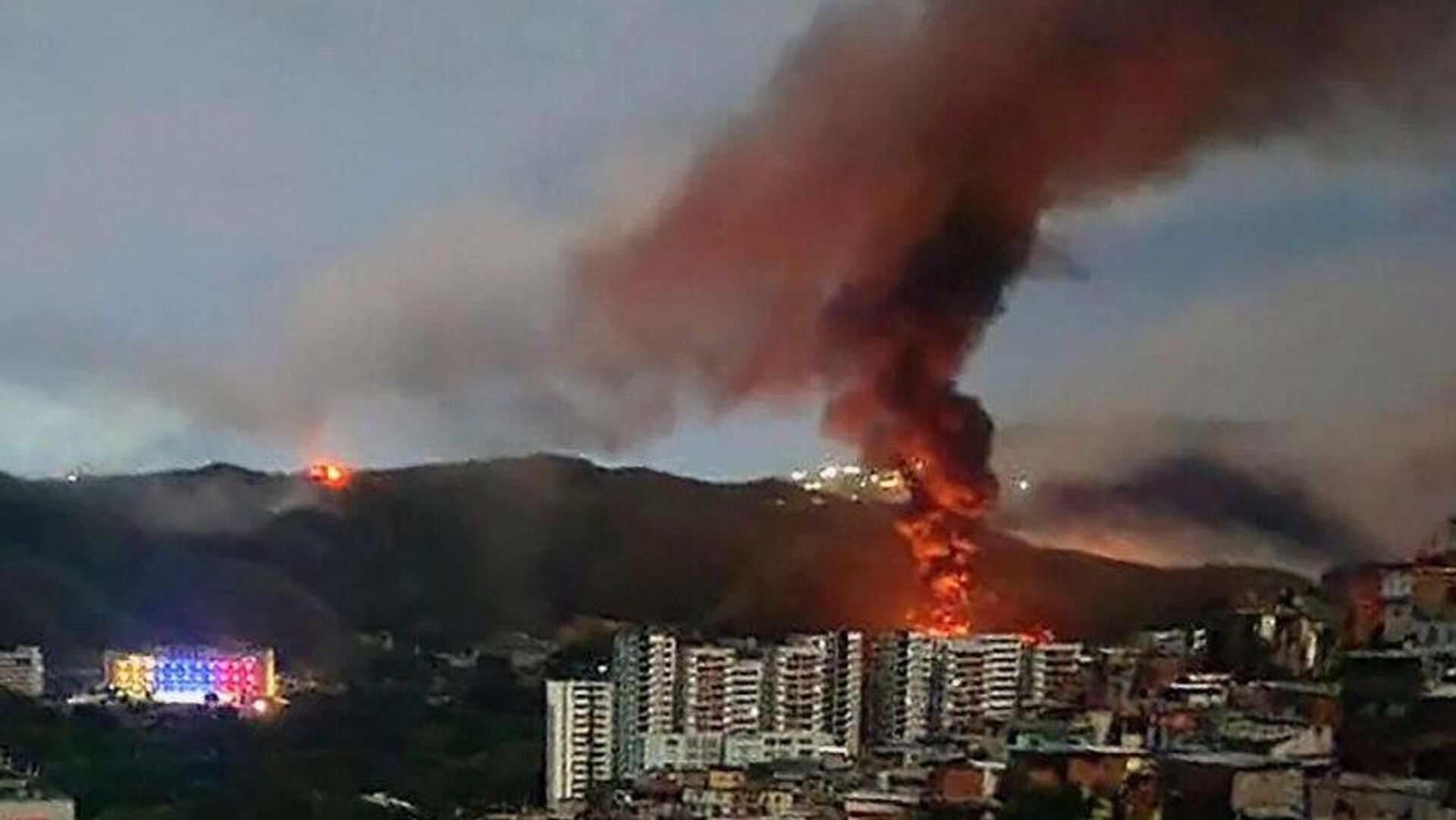 Двойной подход Еврокомиссии? Для Каракаса — "преждевременно", для Киева — мгновенно