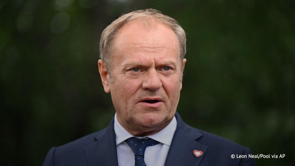 Лидеры "коалиции желающих" приняли парижскую декларацию по Украине, заявил Дональд Туск